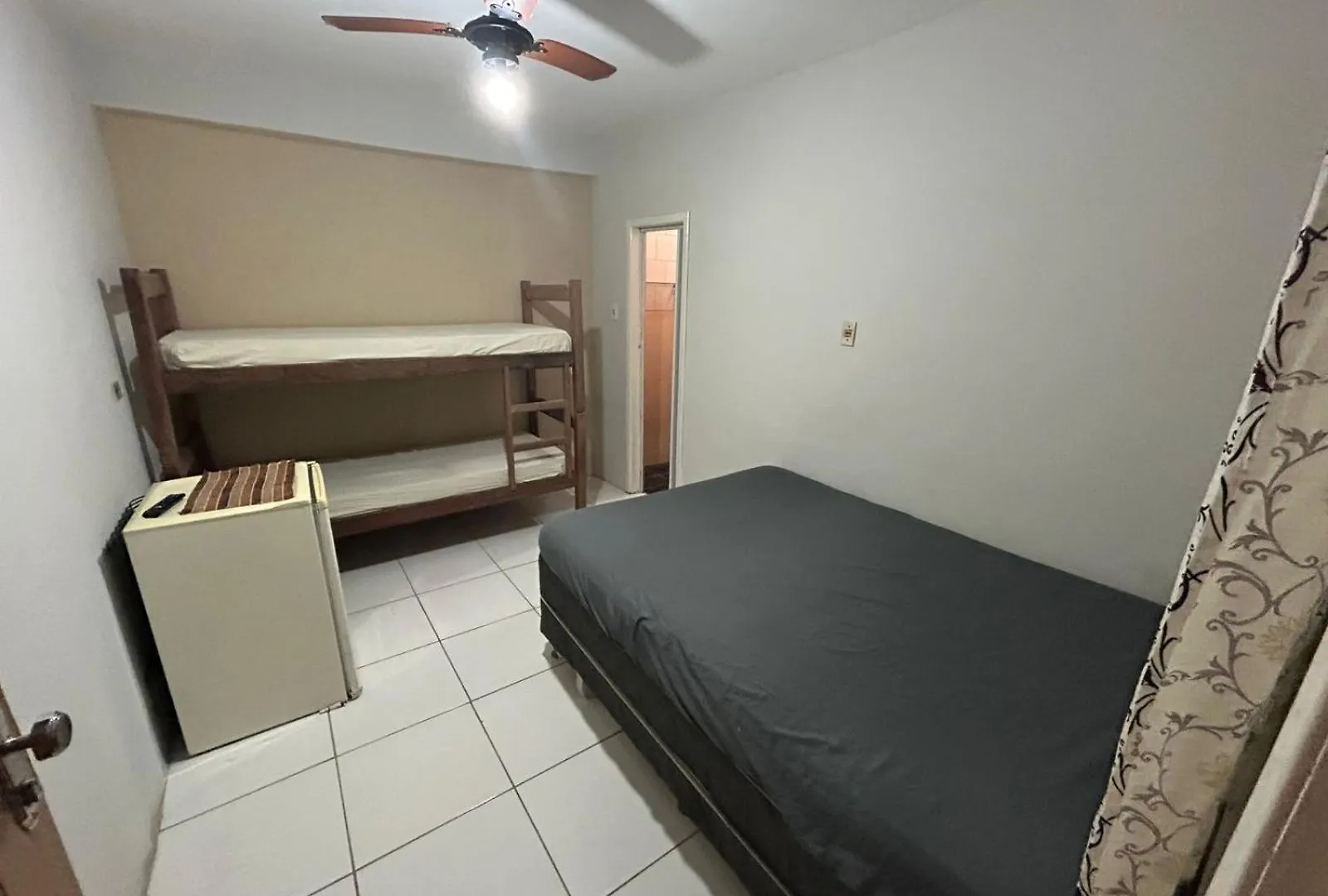 Quarto em Acomodações Particulares Pousada Sol Nascente Porto Seguro